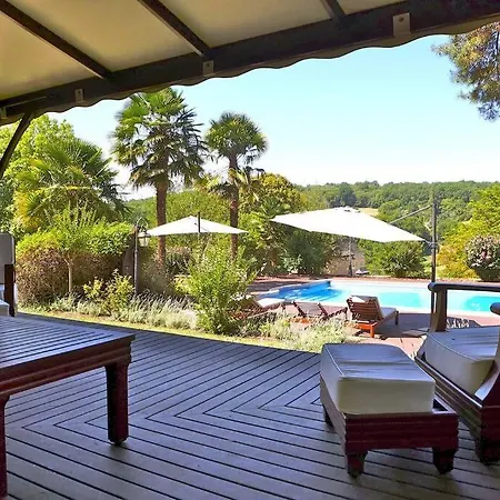 Casa de Férias Château La Carrière *